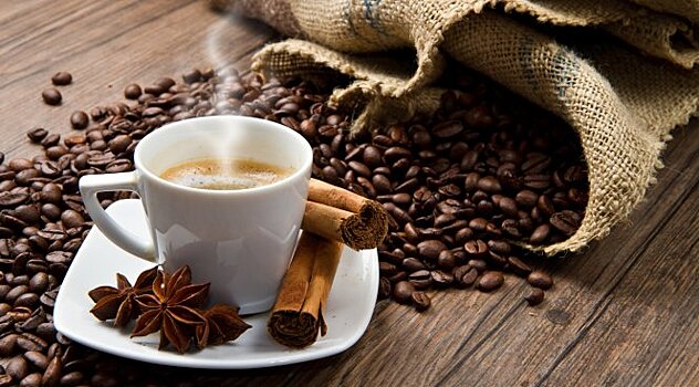 Ученые рассказали о нежелательности приема кофе по утрам