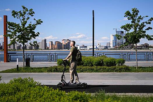 Российских самокатчиков захотели обязать получать водительские права