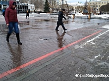 В Екатеринбурге затопило проспект Ленина