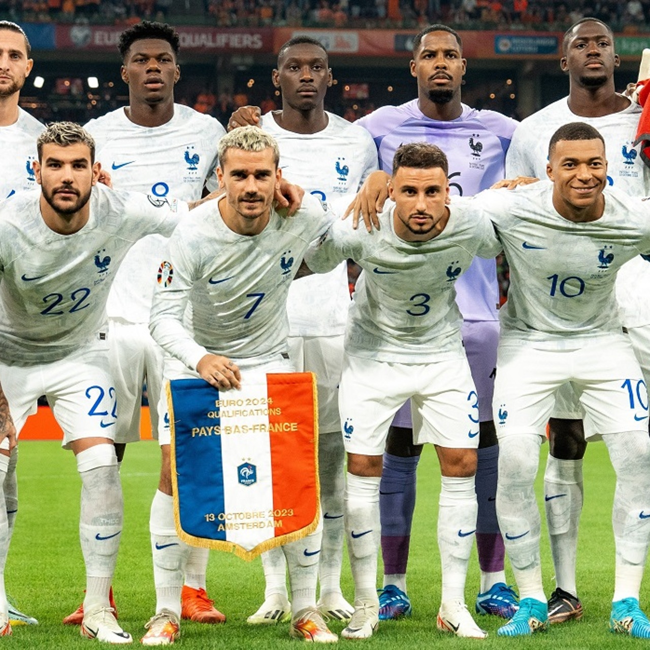Франция квалифицировалась на Евро-2024. Все благодаря Мбаппе, который уже  лучше Платини - Рамблер/спорт