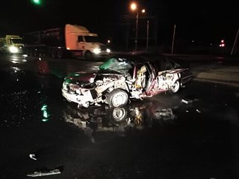 В Уфе водитель без прав протаранил бетонное заграждение