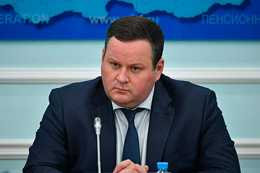 В Минтруде РФ прокомментировали перенос выходных дней 23 февраля и 8 марта