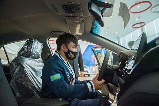 Казахстанский призер Олимпиады в Токио Игорь Сон разбил подаренное ему авто