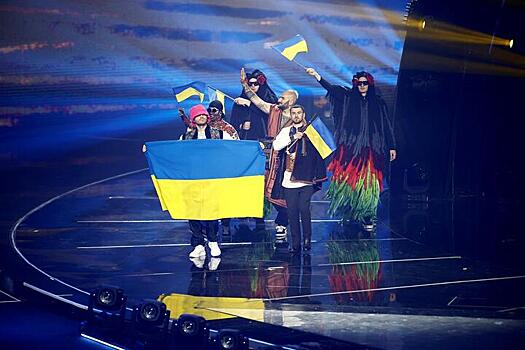 Польская ведущая кинула «зигу» на «Евровидении»