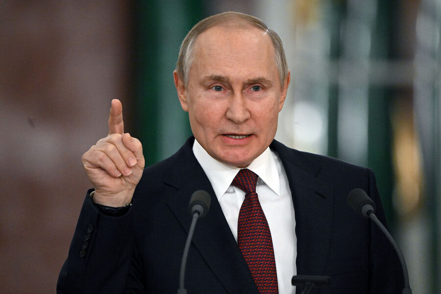 «Кто-то вел себя не как истинный патриот»: Путин признался, что никого не осуждает