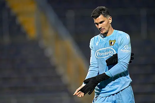 Российский вратарь «Фамаликана» Злобин вернулся к тренировкам после разрыва почки