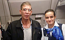 Стюардесса EgyptAir сделала селфи с угонщиком самолета