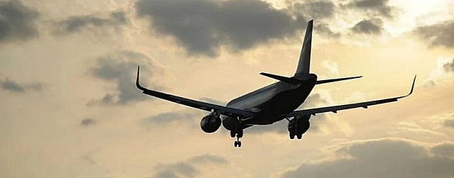 Летевший в Улан-Удэ самолет сел в Новосибирске из-за плохого самочувствия пассажирки