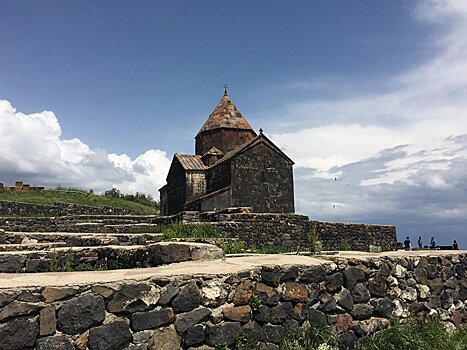 Армения догнала Грузию по популярности на майские праздники
