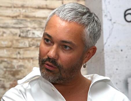 «Сносу не будет»: какая модная сумка подойдет к любой одежде, показал Александр Рогов