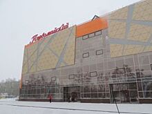 В Омске отозвали разрешение на реконструкцию кинотеатра «Первомайского»