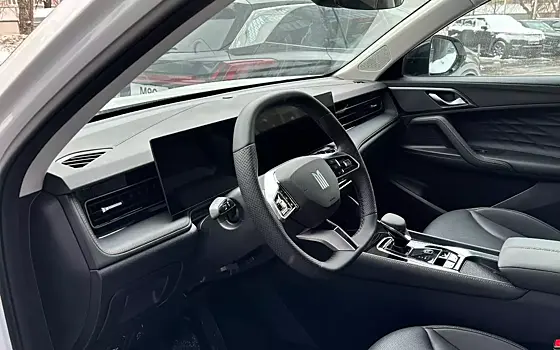 Новый Москвич М70 — первые фото интерьера