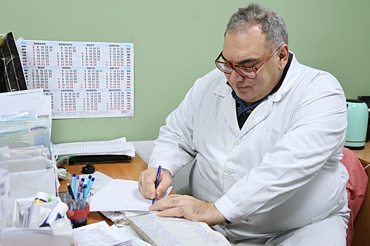 Переход медорганизаций на "сборники по лечению" отложили на год