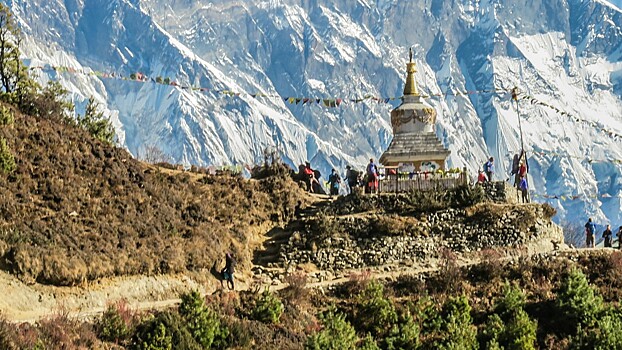 Посольство РФ объяснило, что нельзя делать туристам в Непале