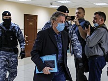 Новый адвокат Ефремова оказался армрестлером
