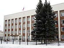 Во Владимирской области замглавы УМВД, купивший серебряный подсвечник "Барокко" на матпомощь подчиненных, осужден на 3 года условно