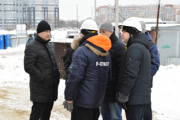 В Рязани строят школу на 1100 мест и детсад на 224 — Ясинский проконтролировал ход работ