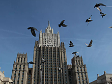 В МИД РФ оценили последствия от возможного введения США пошлин в 500%