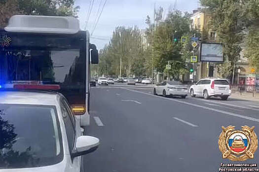 В Ростове-на-Дону школьники попали под колеса автобуса