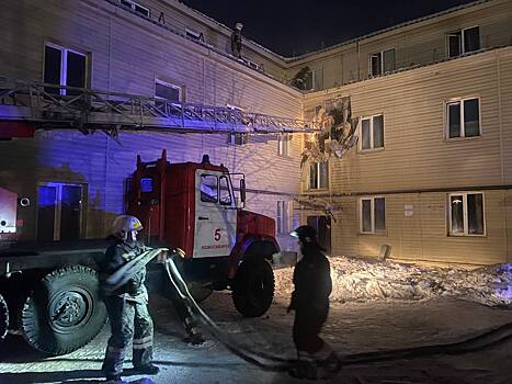 В Новосибирске произошёл пожар в трёхэтажке на улице Костычева