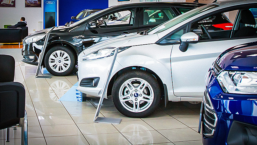 В России зафиксирован "подозрительный" рост продаж автомобилей