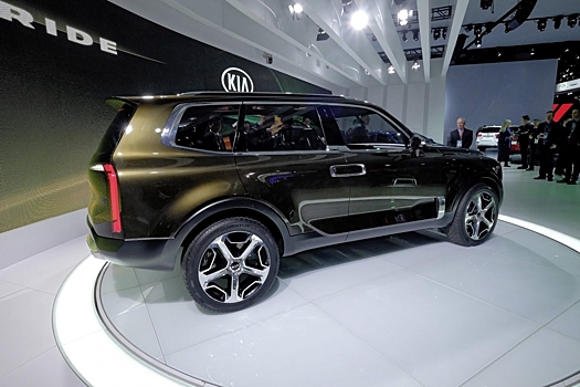 В Детройте Kia презентовала перелицовку кросса Hyundai Palisade - Kia Telluride