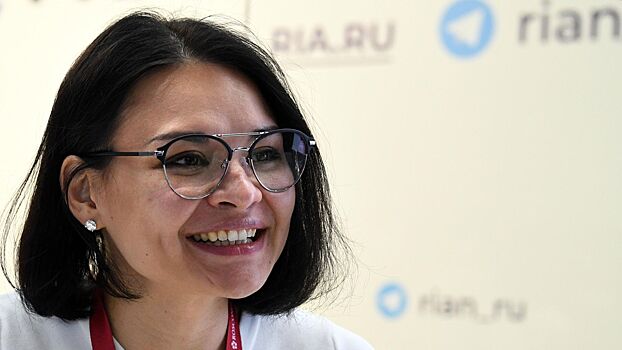 Ксения Шойгу привезла жителям ДНР гуманитарную помощь