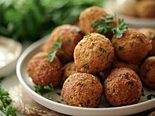 Иорданских школьников накормили фалафелем с человеческими фекалиями