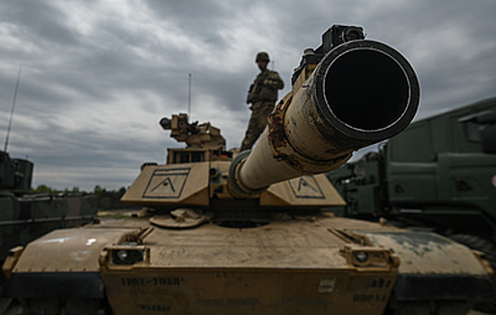 Риск самосбывающихся пророчеств: какие угрозы видит российский сенатор