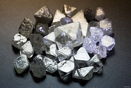 "Алроса" в следующем году проведет 34 аукциона по продаже крупных алмазов