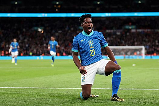 Бразилия обыграла Англию благодаря голу 17-летнего Эндрика