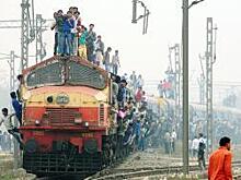 Индийские железные дороги извинились за неуправляемый поезд