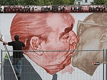 Товарищ Хонеккер. Создателя Берлинской стены обвинили в десятках убийств и госизмене. Почему лидер ГДР избежал тюрьмы?