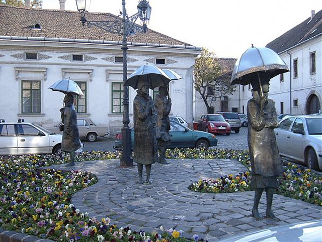 Скульптура "Ожидающие" , Будапешт, Венгрия