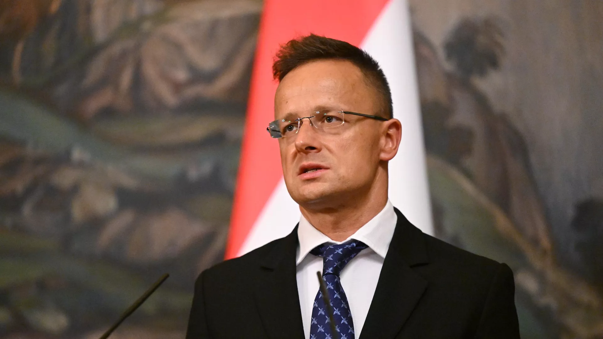 Сийярто раскритиковал попытки Брюсселя присоединить Украину к ЕС