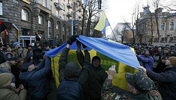 В Киеве начался марш националистов в честь годовщины "евромайдана"