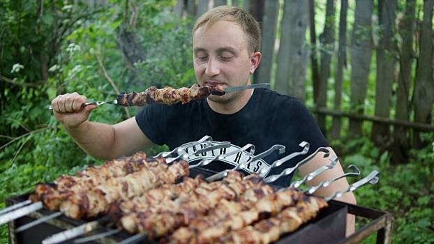 На пикниках держи себя в руках: как провести выходные без вреда для здоровья