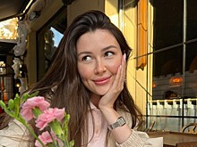 Анна Заворотнюк вернула прическу, от которой отказалась в юности