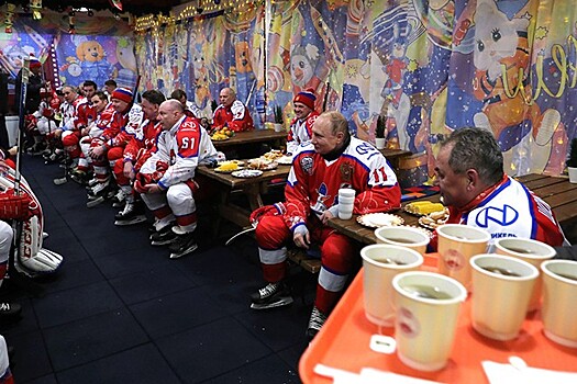 Муратов объяснил увлечённость российских политиков хоккеем