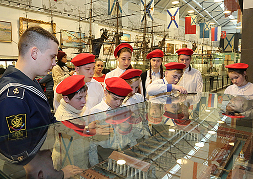 В Санкт-Петербурге начала работу уникальная выставка «100 лет Рабоче-Крестьянскому Красному Флоту»