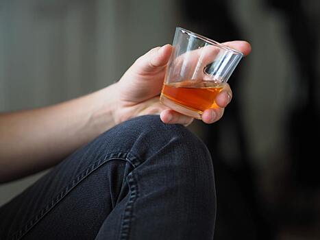 Россиянам рассказали, помогает ли алкоголь при давлении