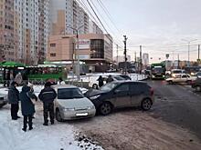 В Курске 18 февраля произошло массовое ДТП на пр.Клыкова