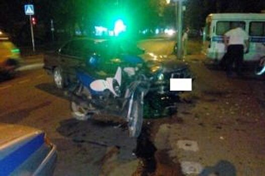 В Ставрополе на улице Ленина столкнулись BMW и мопед, один пострадавший
