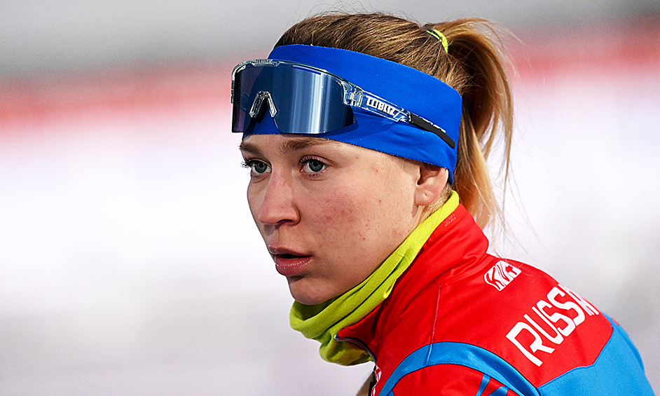 Евгения Буртасова – 28-летняя биатлонистка, четырёхкратная чемпионка Европы, двукратная чемпионка зимней Универсиады 2015 года