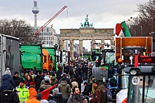 Тысячи фермеров вышли на акцию протеста в Берлине