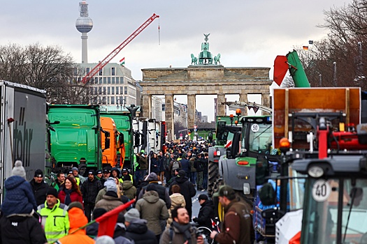 Тысячи фермеров вышли на акцию протеста в Берлине