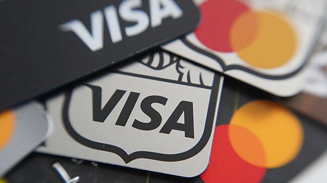 Лимиты по кредитным картам достигли минимума за четыре года