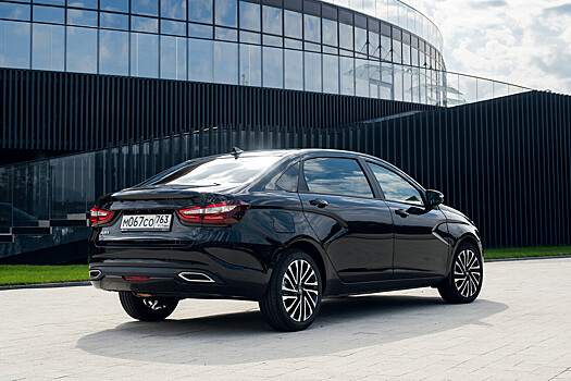 Эксперт назвал отличия Lada Aura от Vesta