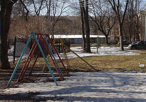 Газон раздора