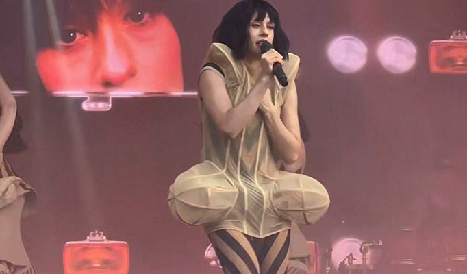 Бейкүнә жезөкшелер порно онлайн